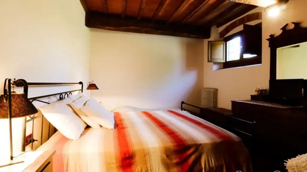 Chambres - Rustic Tuscan Farmhouse with Pool in Reggello