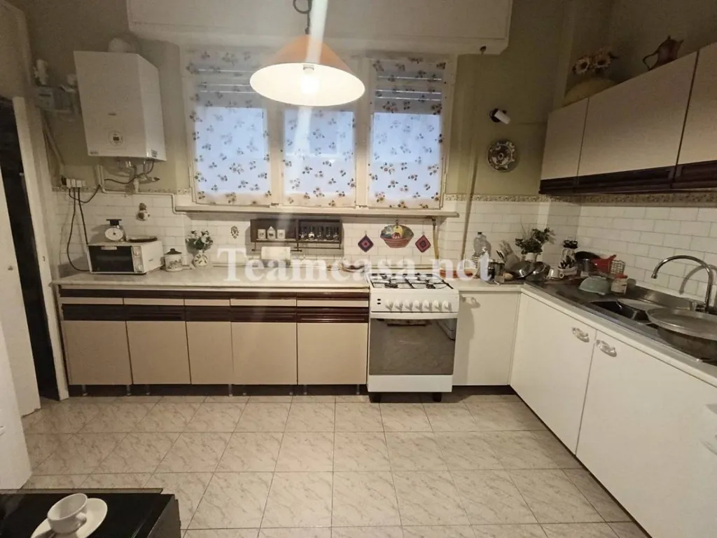Cucina - Spacious Apartment with Balcony in Pesaro Centre