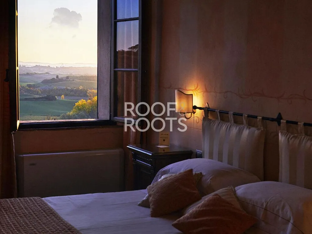 Chambres - Renovated Estate with Panoramic View in Chianti