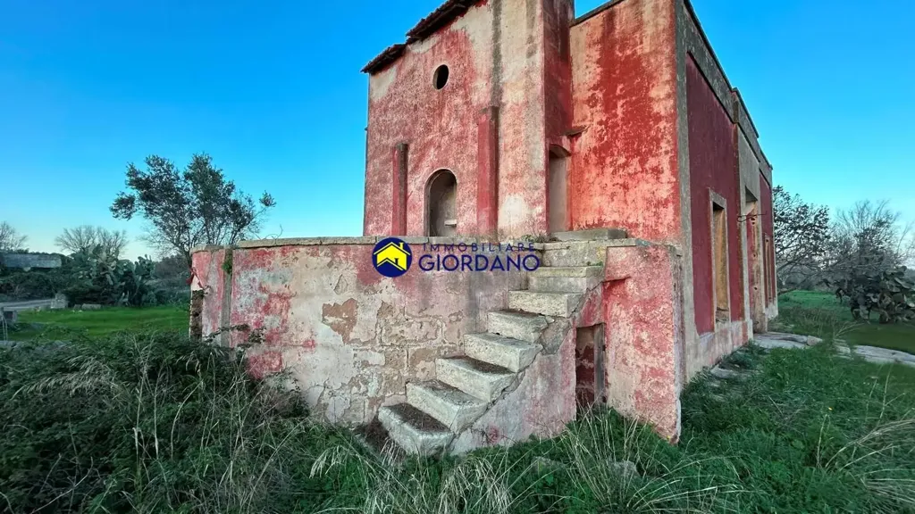 Exterior - Rustic Property with Garden in Squinzano