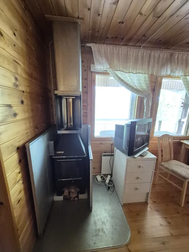 Séjour - Electrically Heated Cottage with Lake View in Sulkava