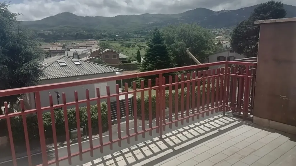 Balcon - Rearranged Apartment with Garden in Colonna