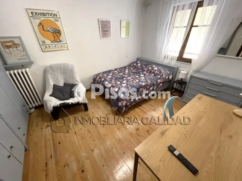 Bedrooms - Student Flat with South Orientation in Burgos Centre