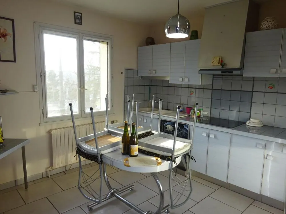 Köök - Spacious House with Garden in Cahors