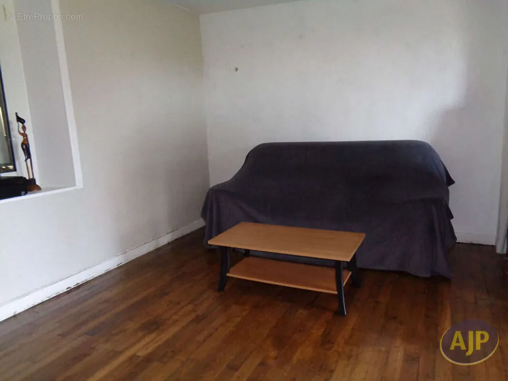 Appartement 9 pièces à Plumelec