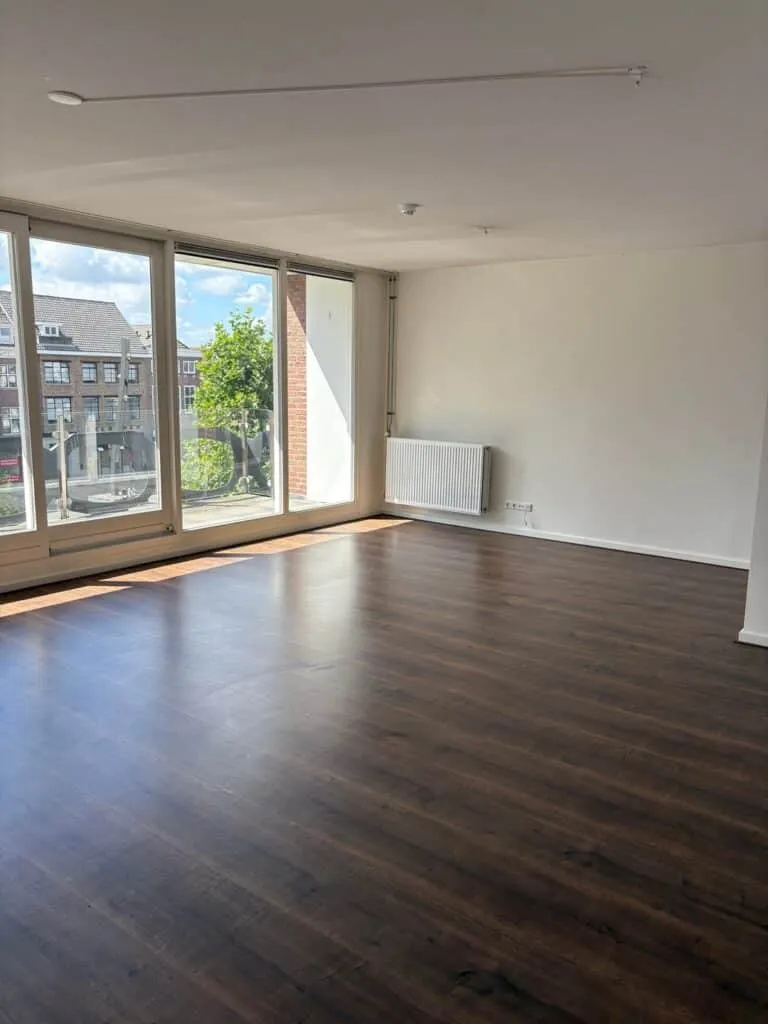 Elutuba - Spacious Apartment with Balcony in Goes Centre