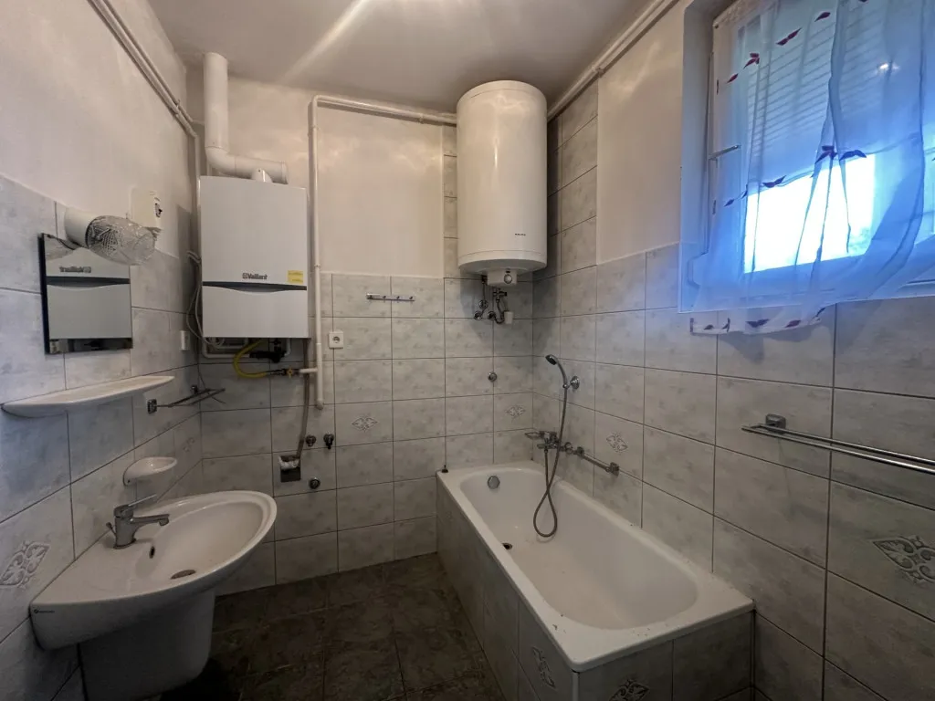 Bagni - Multi-Generational House with Garden near Balaton, Gyenesdiás