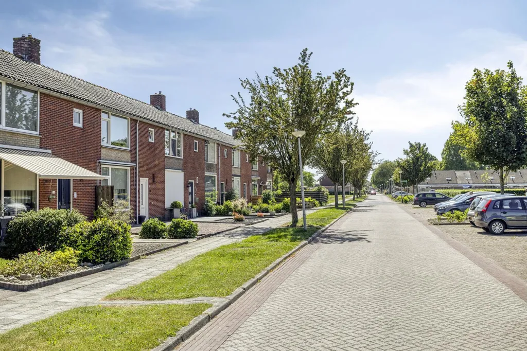 Extérieur - Corner House with Solar Panels in Oude Pekela