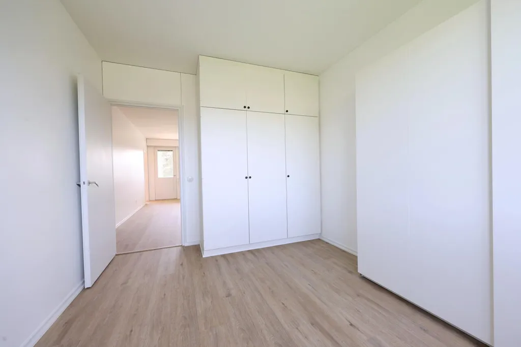 Pièces - Modernised Apartment with Balcony in Ojoisten