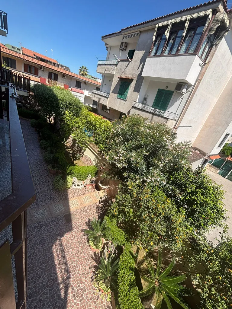 Jardin - Villa with Terrace in Melito di Napoli
