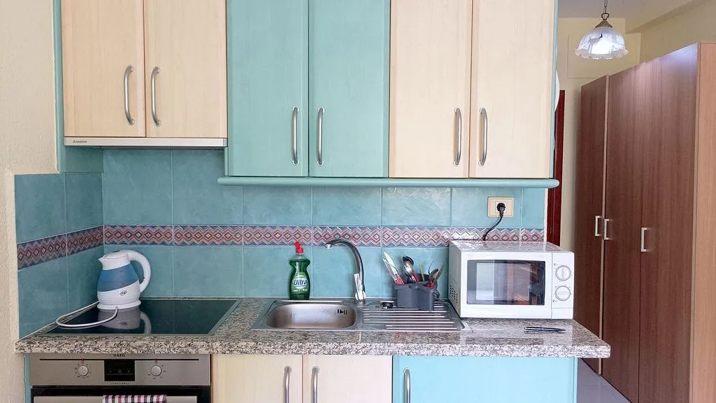 Kitchen - Studio with Terrace in San Antonio - Las Arenas