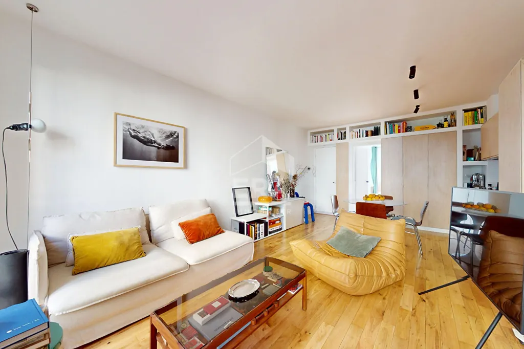 Elutuba - Traversant 2-Bedroom Apartment in Batignolles