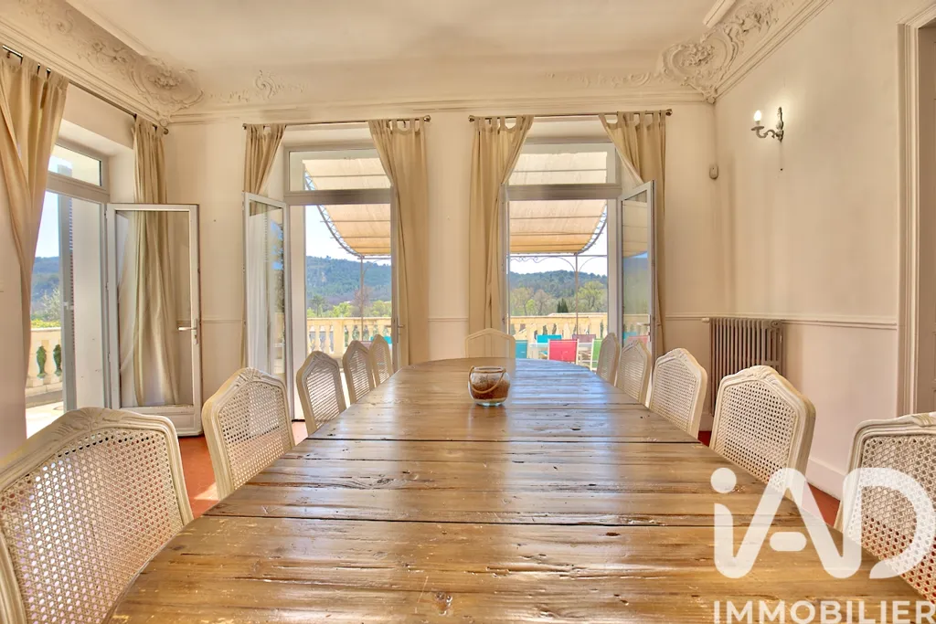 Salle à manger - Manoir avec Activité Touristique à Gréoux-les-Bains