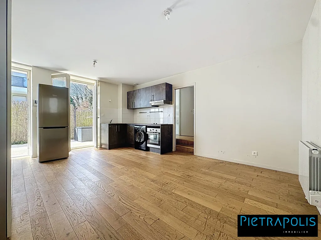 Köök - Renovated Flat with Balcony in Ecully
