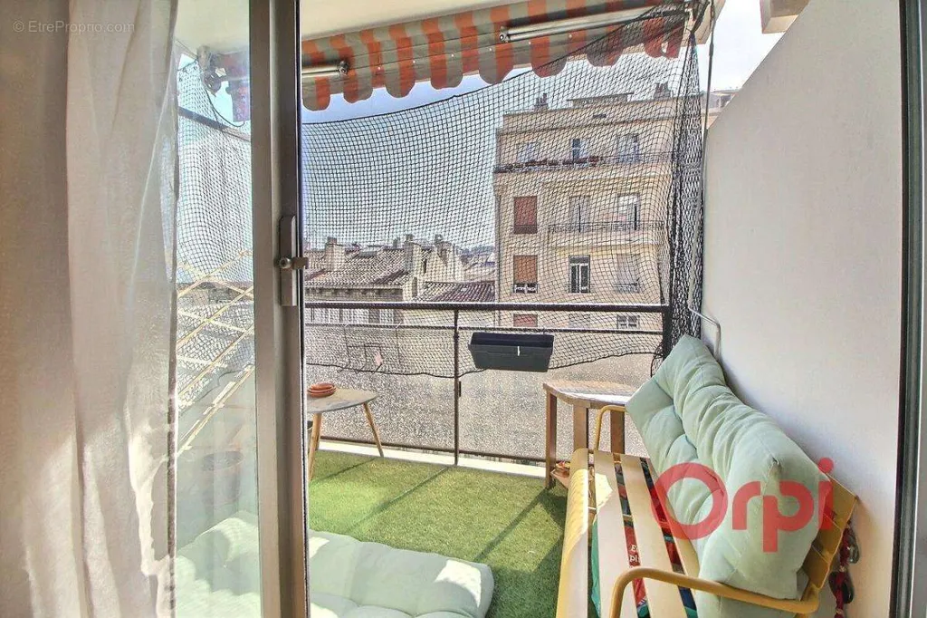 Rõdu - T2 with Balcony in Lodi, Marseille