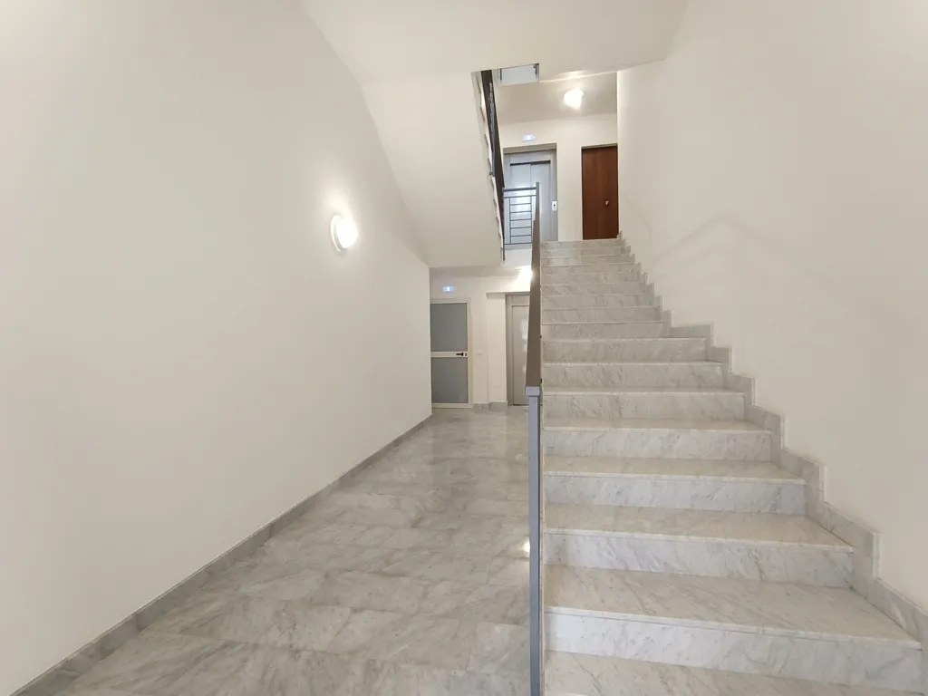 Pièces - Mansarded Flat with Solar Panel in Solofra