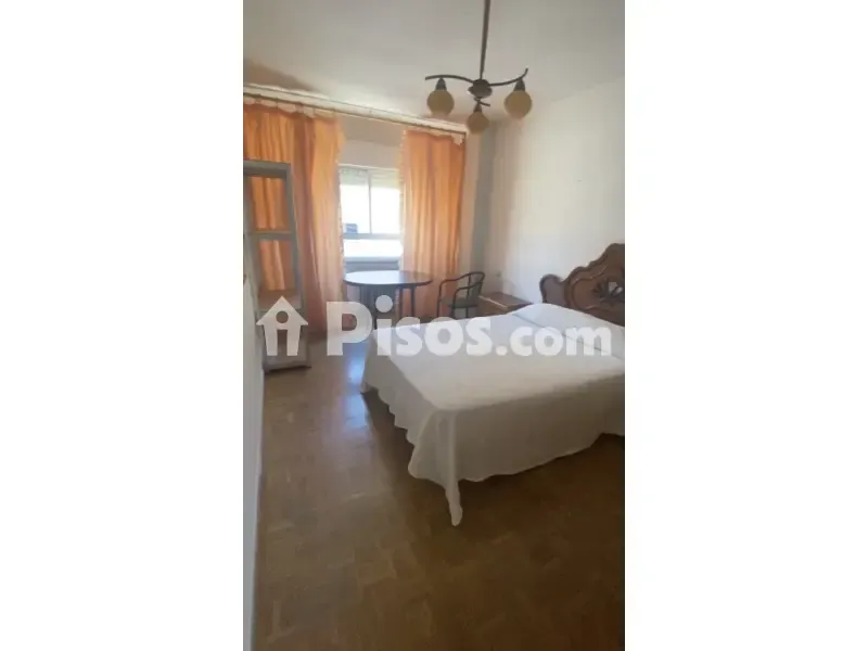 Camere da letto - Student Flat with Balcony near Canalejas