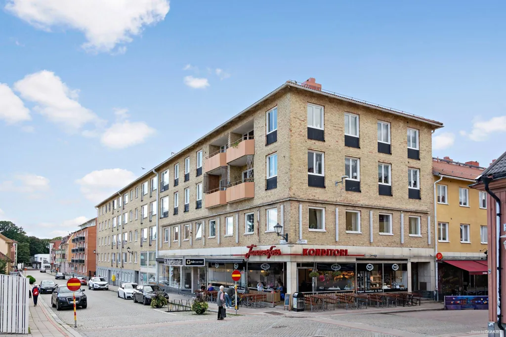 Välivaade - Apartment with High Ceilings in Central Enköping