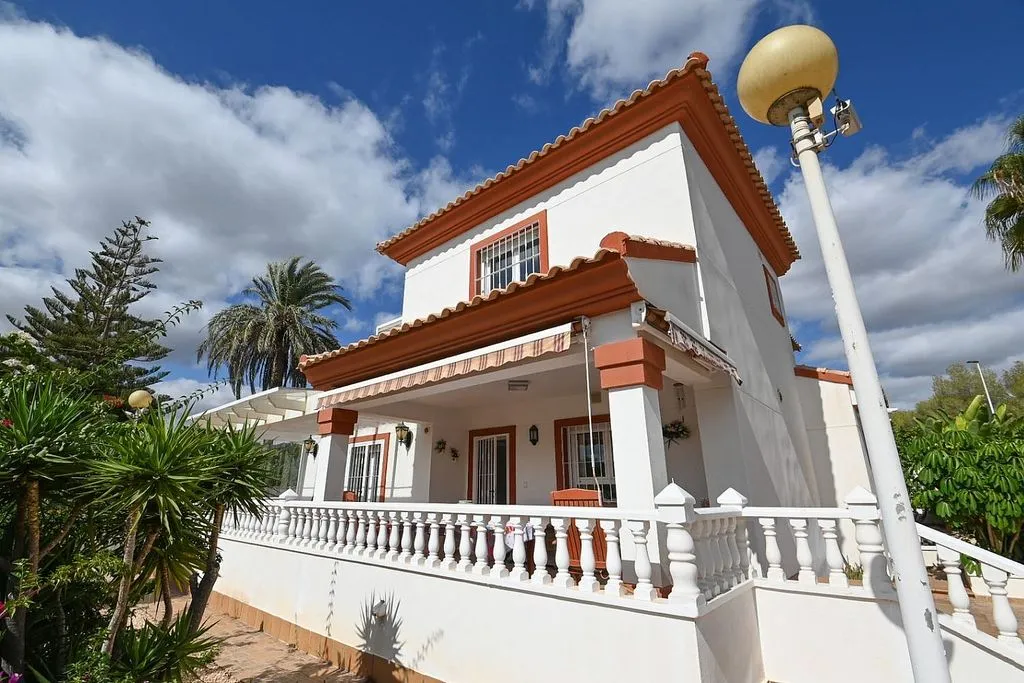 Välivaade - Villa with Golf View in Campoamor