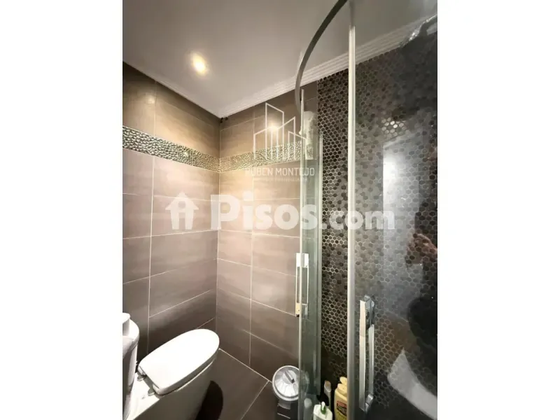 Vannitoad - Student Flat with Balcony in Avenida de Mirat
