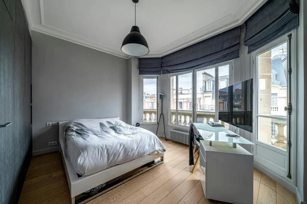 Magamistoad - Haussmannian Penthouse with Balcony in Paris 16