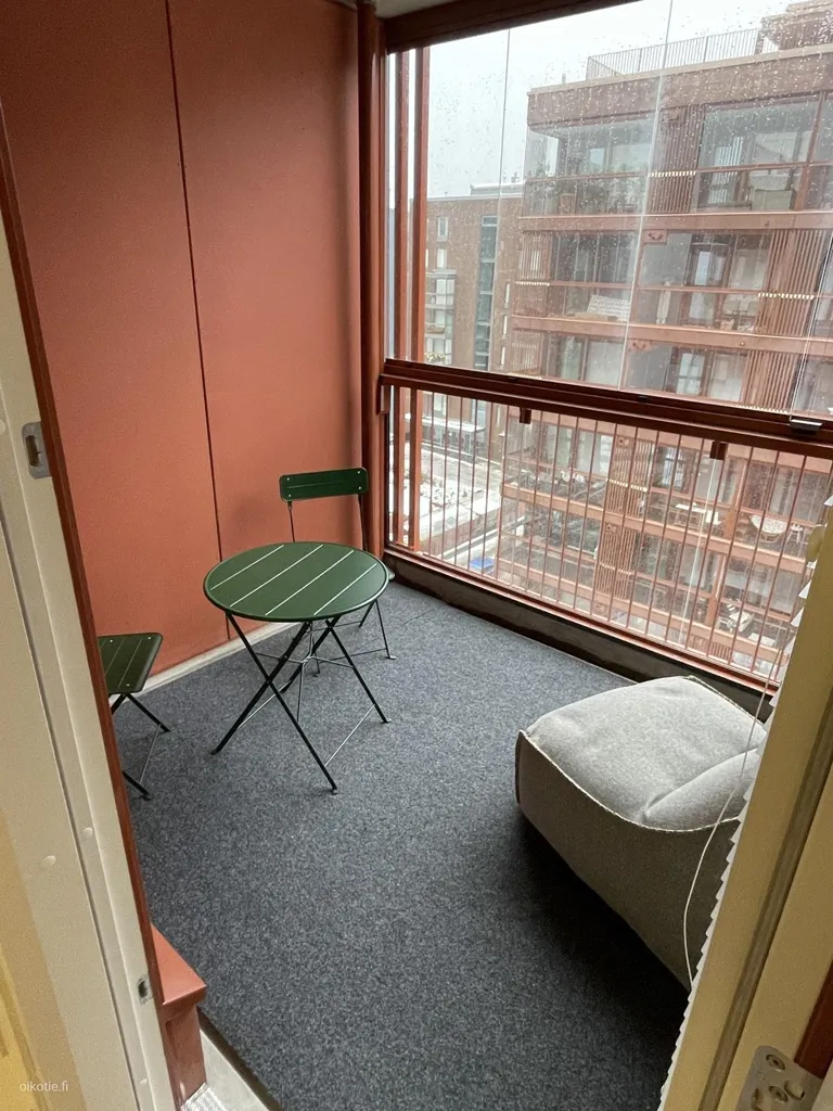 Balcon - Modern Flat with Glazed Balcony in Tampere