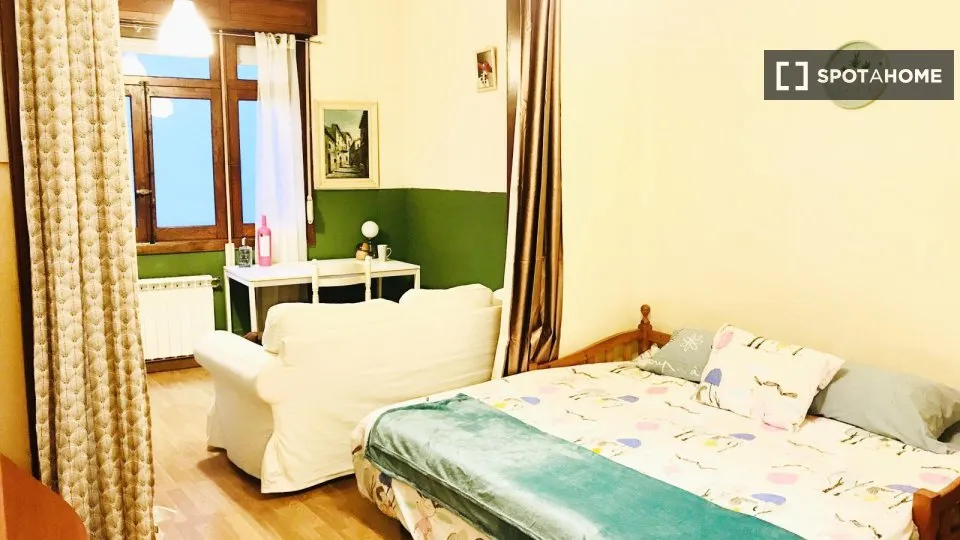Magamistoad - Furnished Studio in Santiago de Vigo