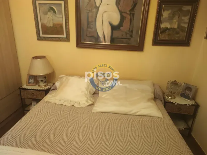 Bedrooms - 3-bedroom house in ES