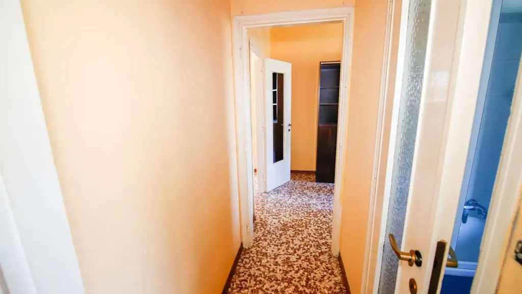 Esik - Bright Apartment with Mountain View in Montanaro