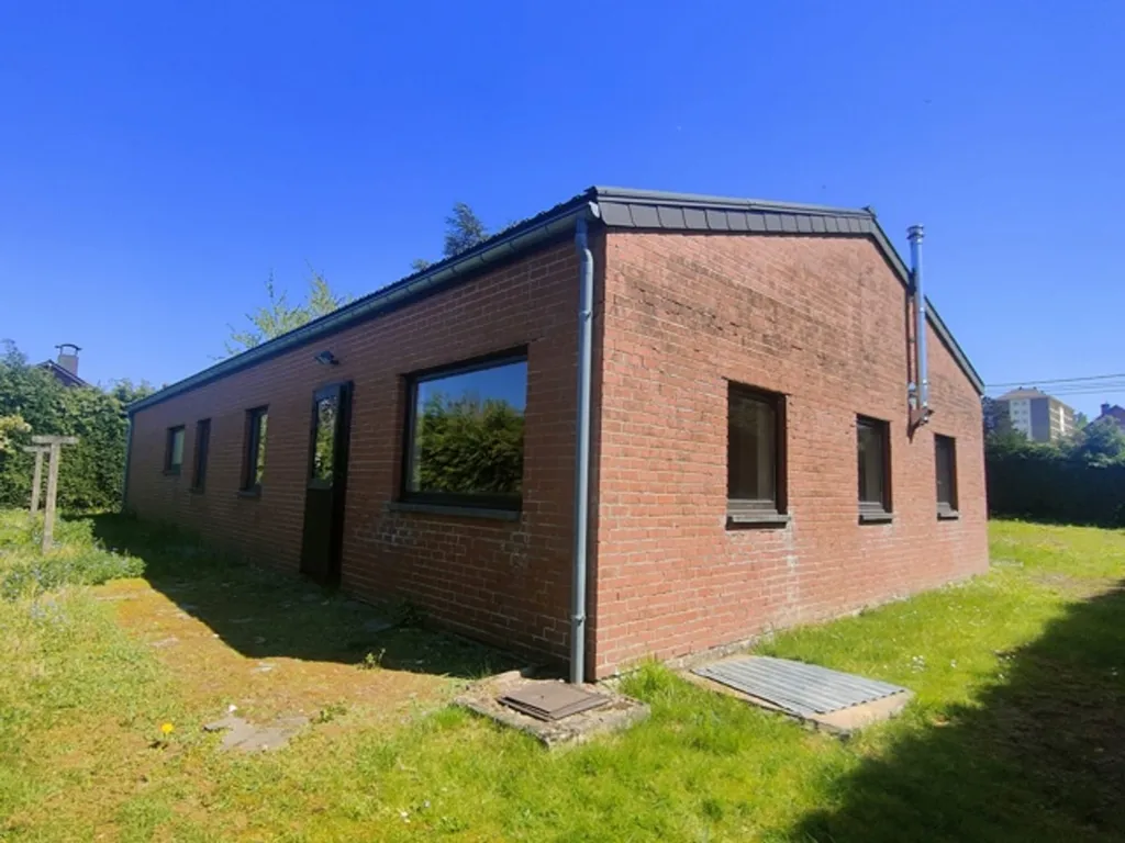 Välivaade - Villa with Garage in Dinant