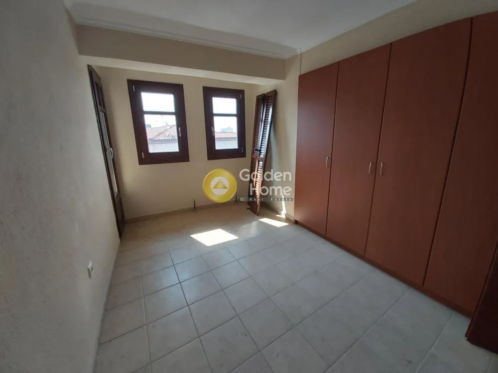 Rooms - Multi-Unit Building with Sea View in Thessaloniki Centre