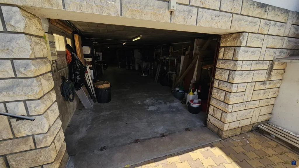 garage