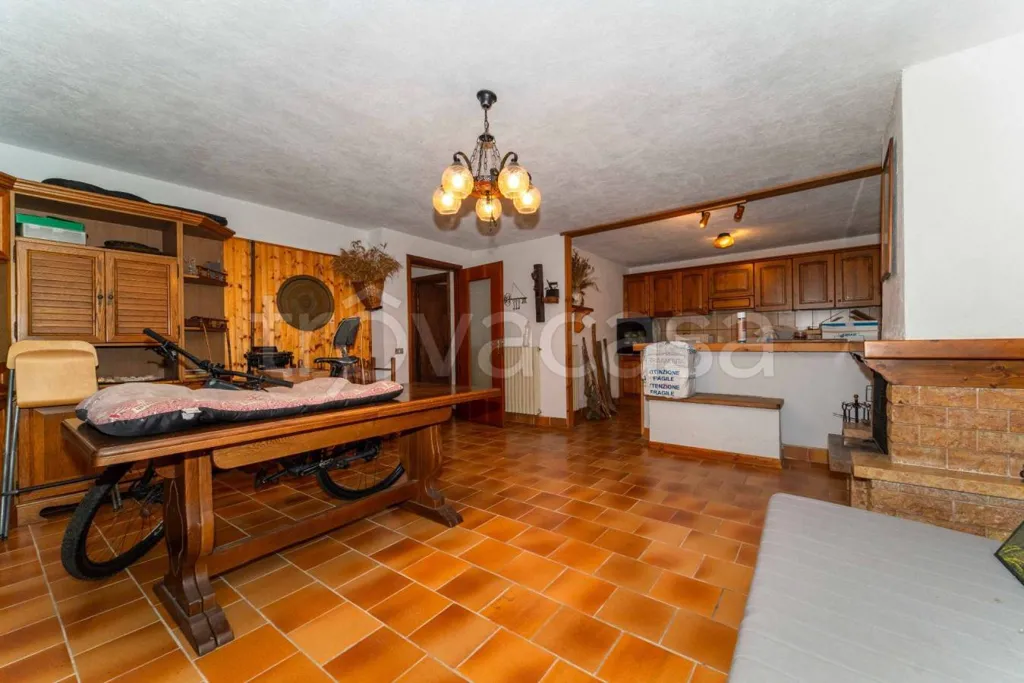 Dining Room - Elegant Villa with Private Garden in Chieri