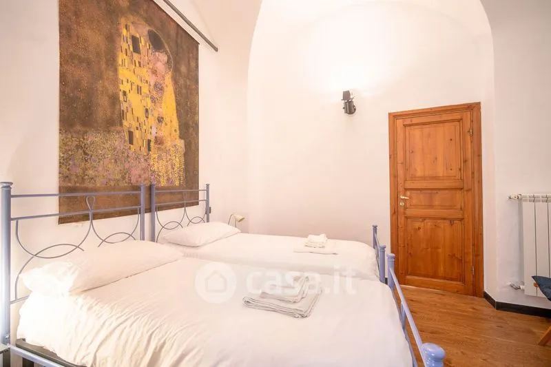 Magamistoad - Rustic Apartment with Unique Ceilings in Genoa