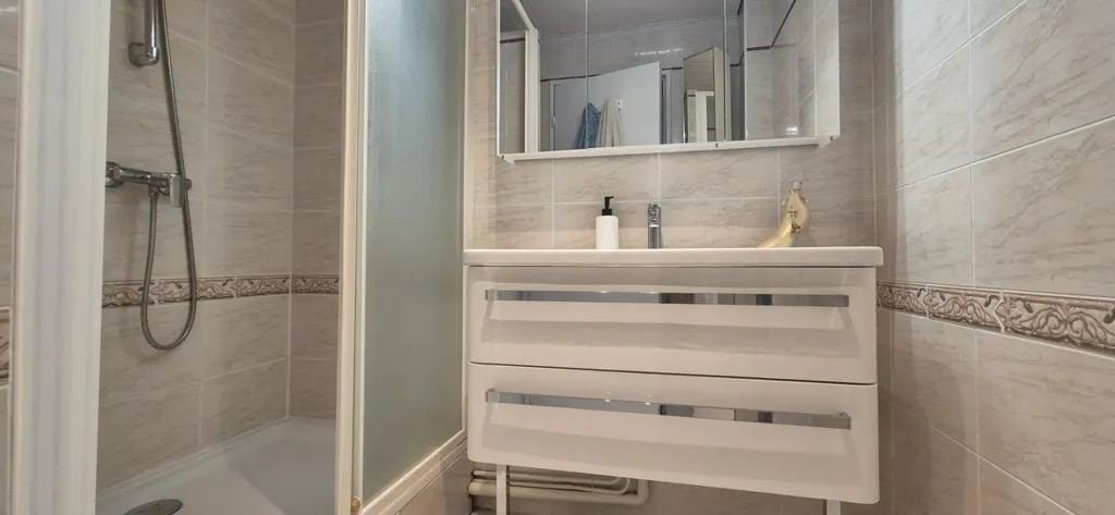 Salles de bain - Appartement 3 Pièces avec Balcon à Blagnac
