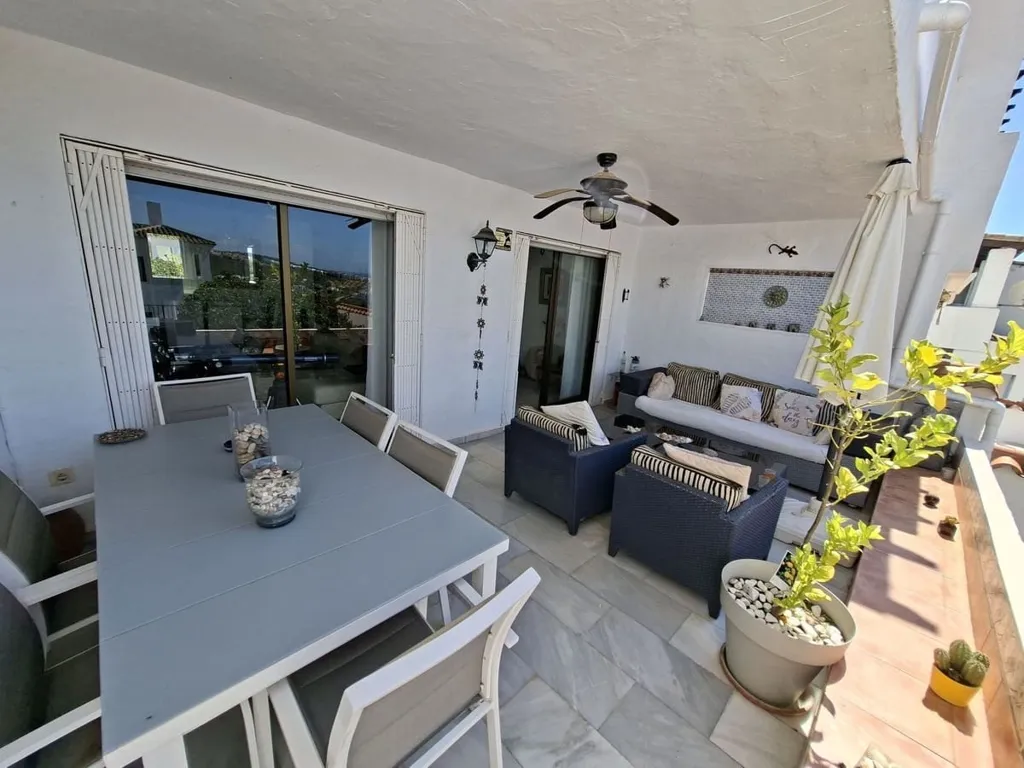 Terrasse - Townhouse with Pool in La Duquesa, Manilva