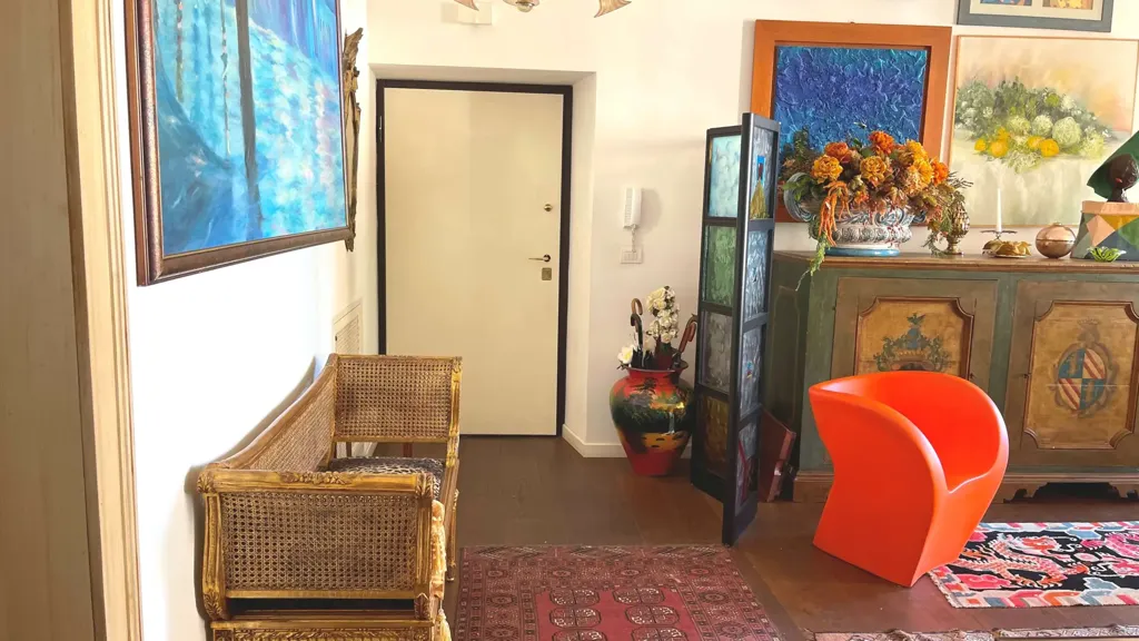 Esik - Restored Apartment with Central Location in Osimo