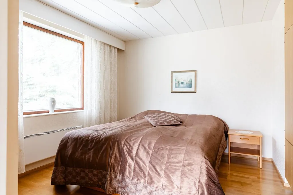 Magamistoad - Developable Plot with House in Linnainmaa