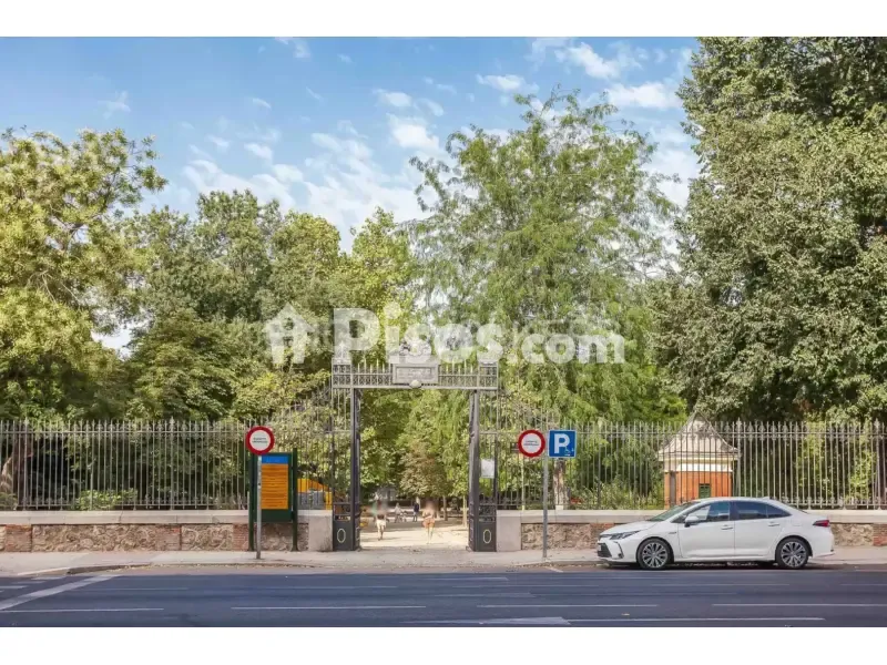 Extérieur - Modern Flat with Park Proximity in Retiro