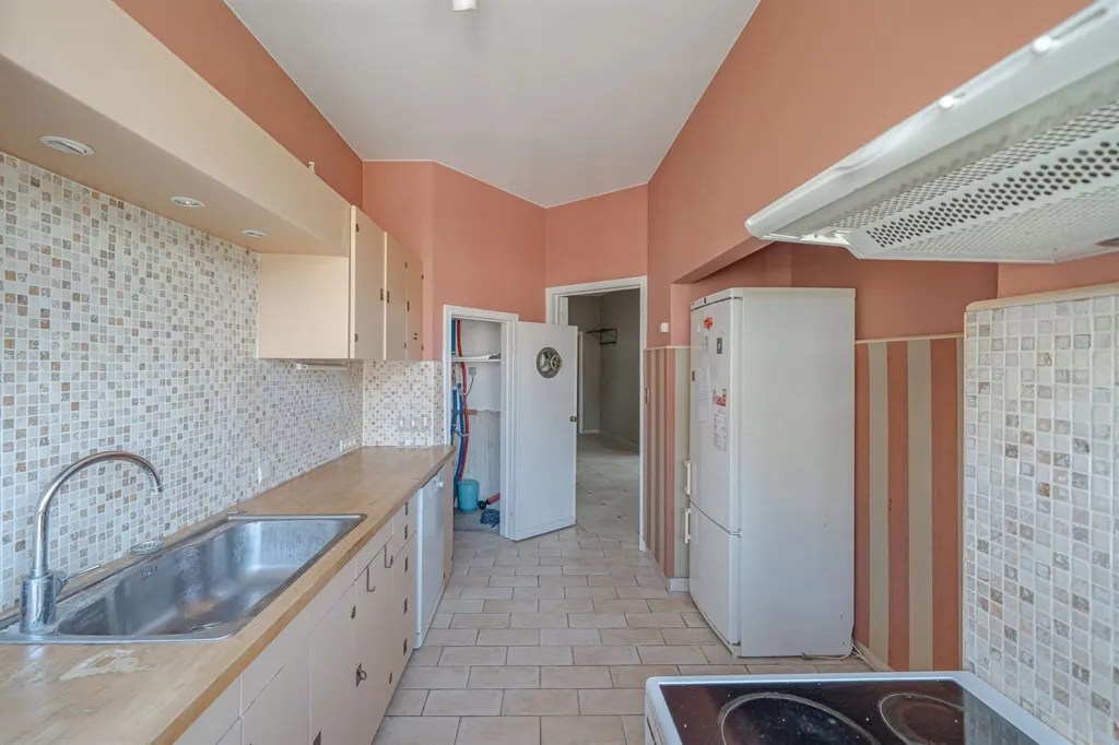 Cucina - Flat with Garage in Solbosch, Brussels