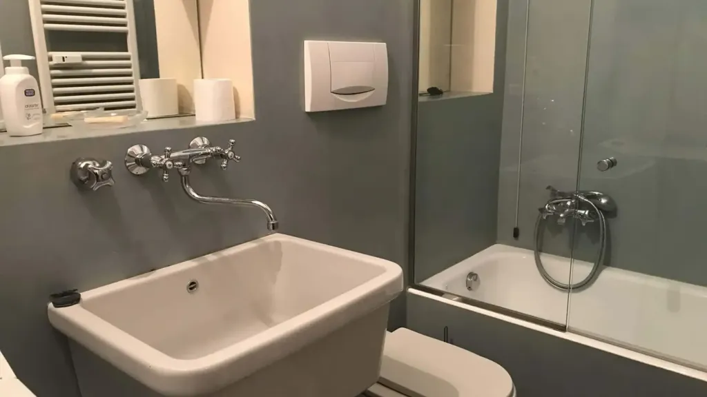 Salles de bain - Studio Apartment with Balcony in Milan