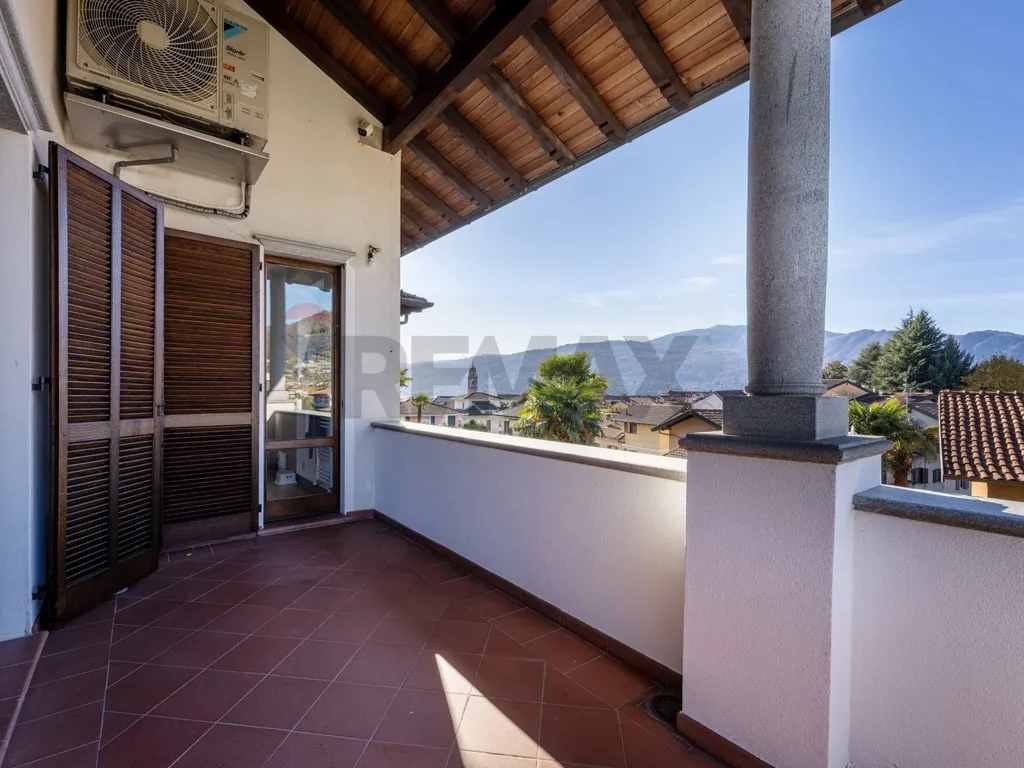 Terrasse - Modern Penthouse with Lake View in Verbania
