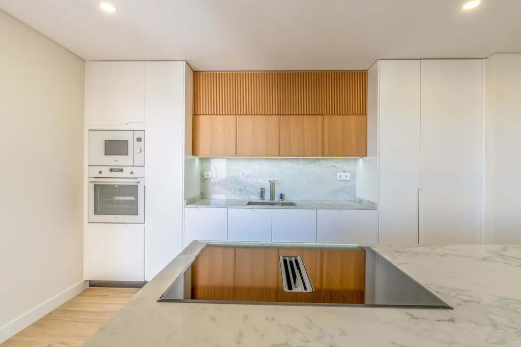 Cuisine - Contemporary Flat with Balcony in Almancil