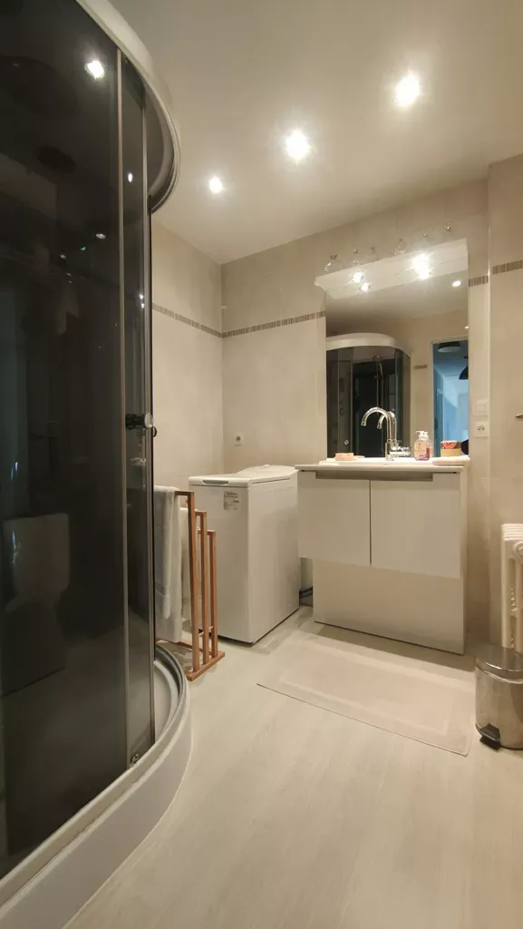 Salles de bain - Appartement Refait à Neuf avec Balcon à Beauvais