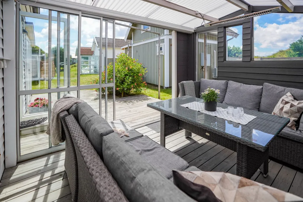 Terrace - Cottage with Beach Access in Halland