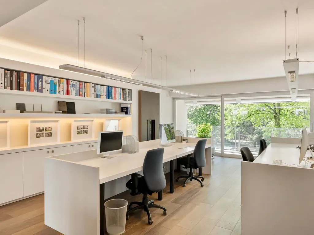 Bureau - Appartement Luxueux avec Terrasse à Brasschaat