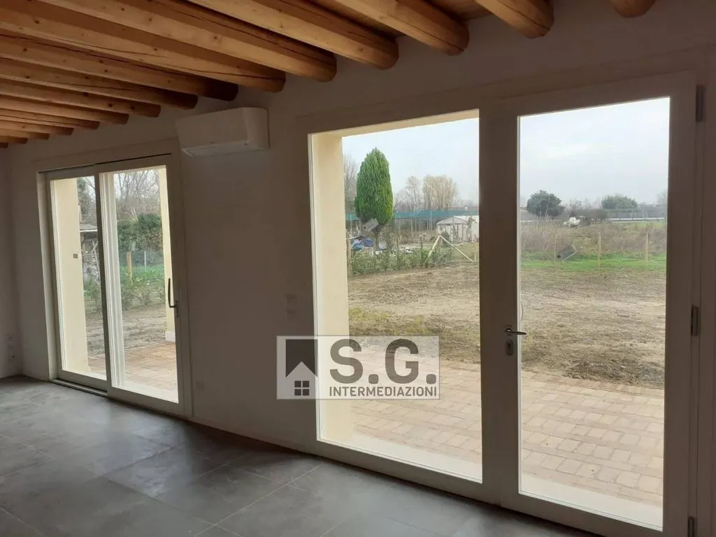 Terrass - Luxury Villa with Private Garden in Mirano