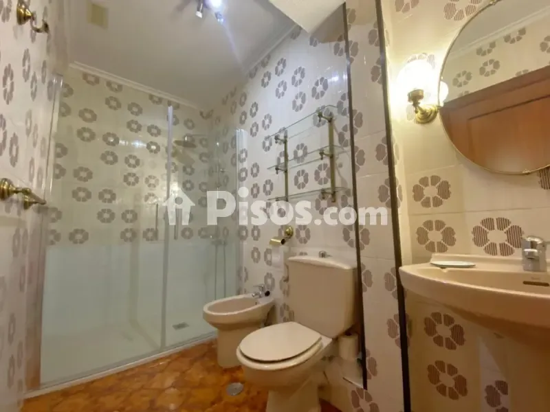 Vannitoad - Apartment with City Views in Torrelavega