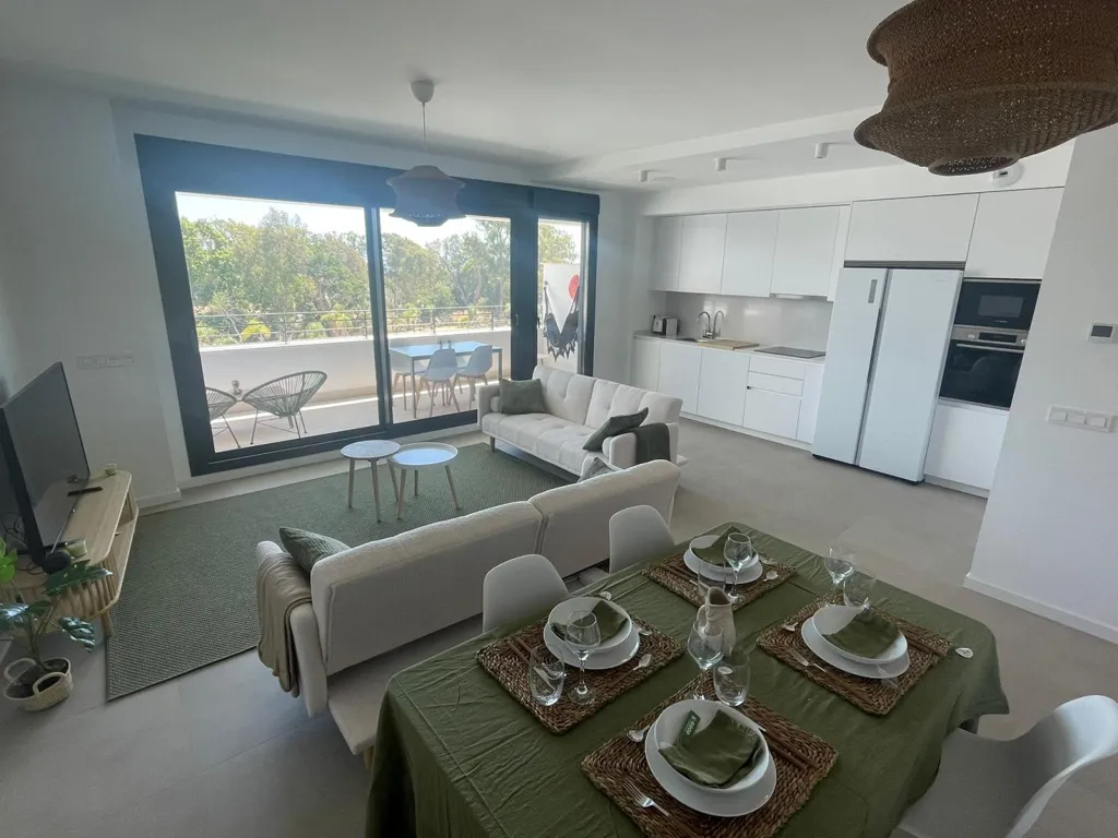 Söögituba - Modern Flat with Sea View in Torremolinos