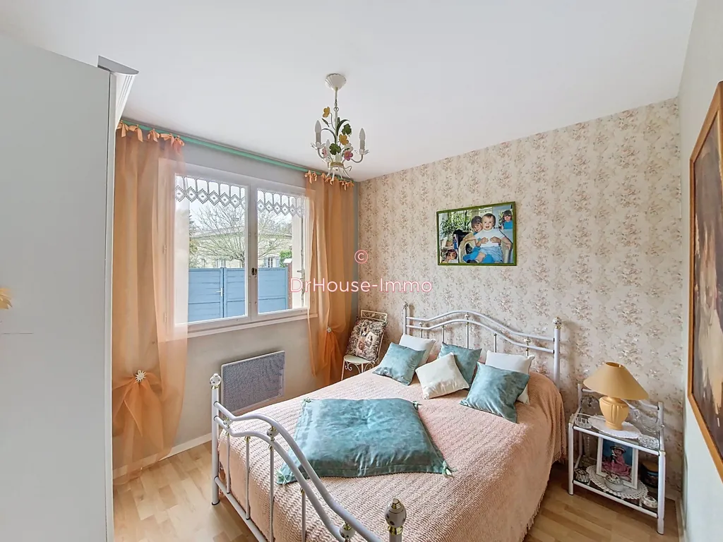 Chambres - Maison de Plain Pied avec Jardin à Sansais